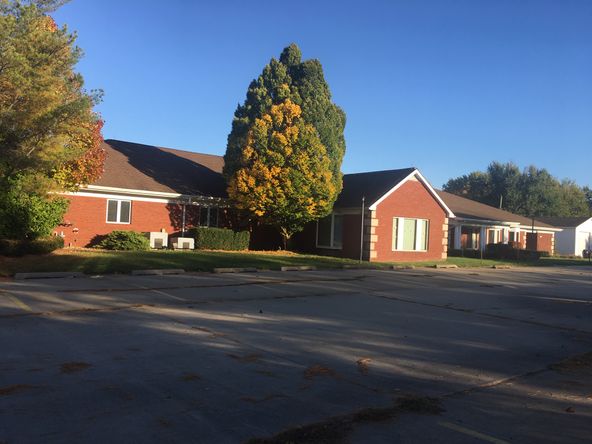 509 S Buck Rd, Le Roy, IL 61752